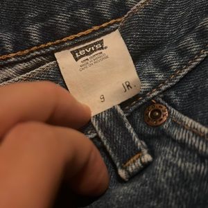 Size 9 JR levi Jean shorts!